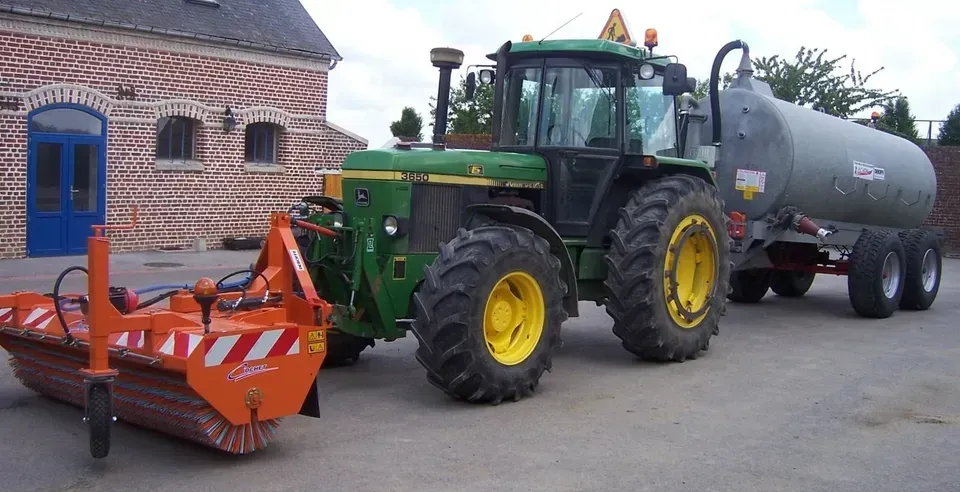 Tracteur balayage